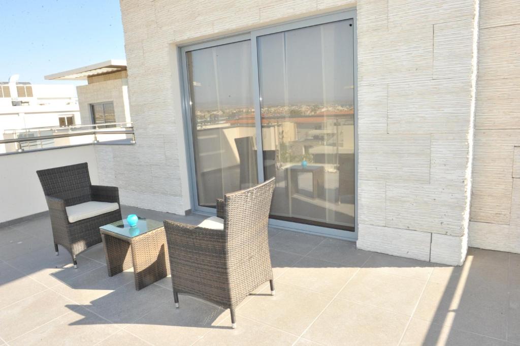 Balkón nebo terasa v ubytování E-Hotel Larnaca Resort & Spa