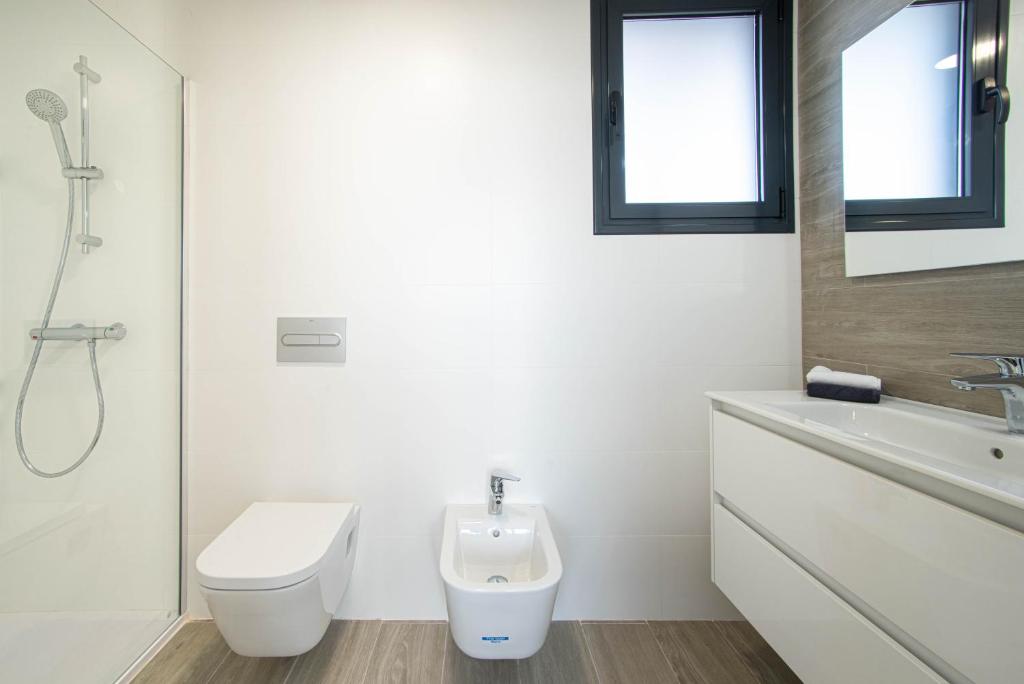 Modern sea front jacuzzi Blue Sky, Alicante – Updated 2023 Prices
