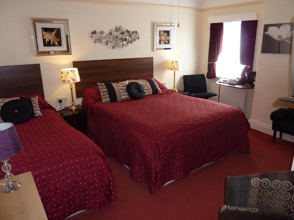 The Regal Hotel - Resim 9