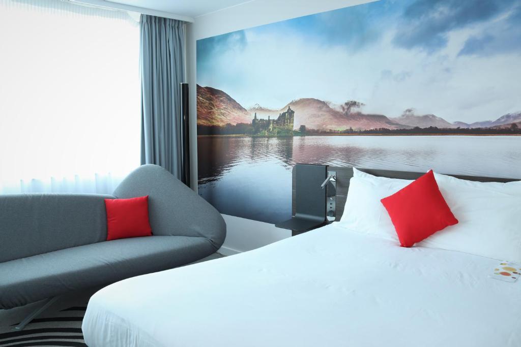 Novotel Edinburgh Centre - Executive Room With Castle View