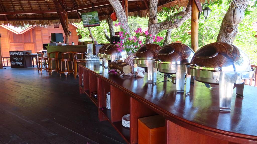 Restaurace v ubytování Korpak Villa & Resort Raja Ampat