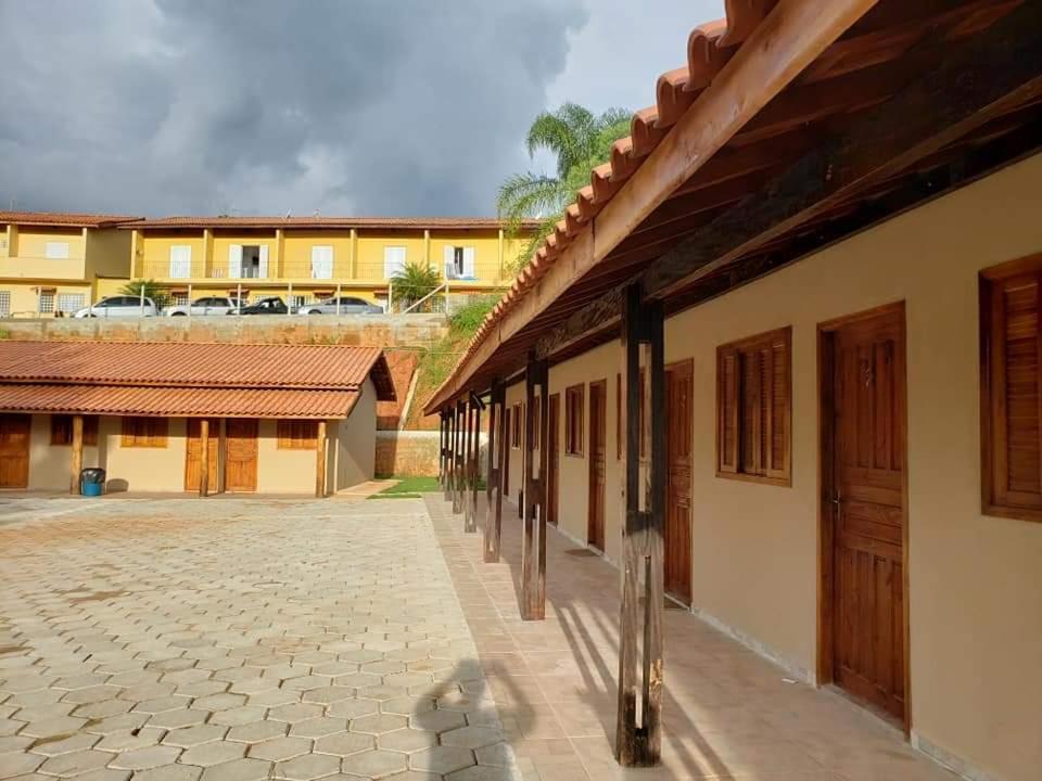  Pousada Vila Serrana