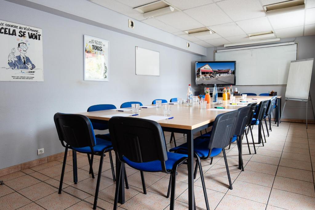 Fotografie z fotogalerie ubytování Hotel-Restaurant Espace Squash 3000 v destinaci Mulhouse