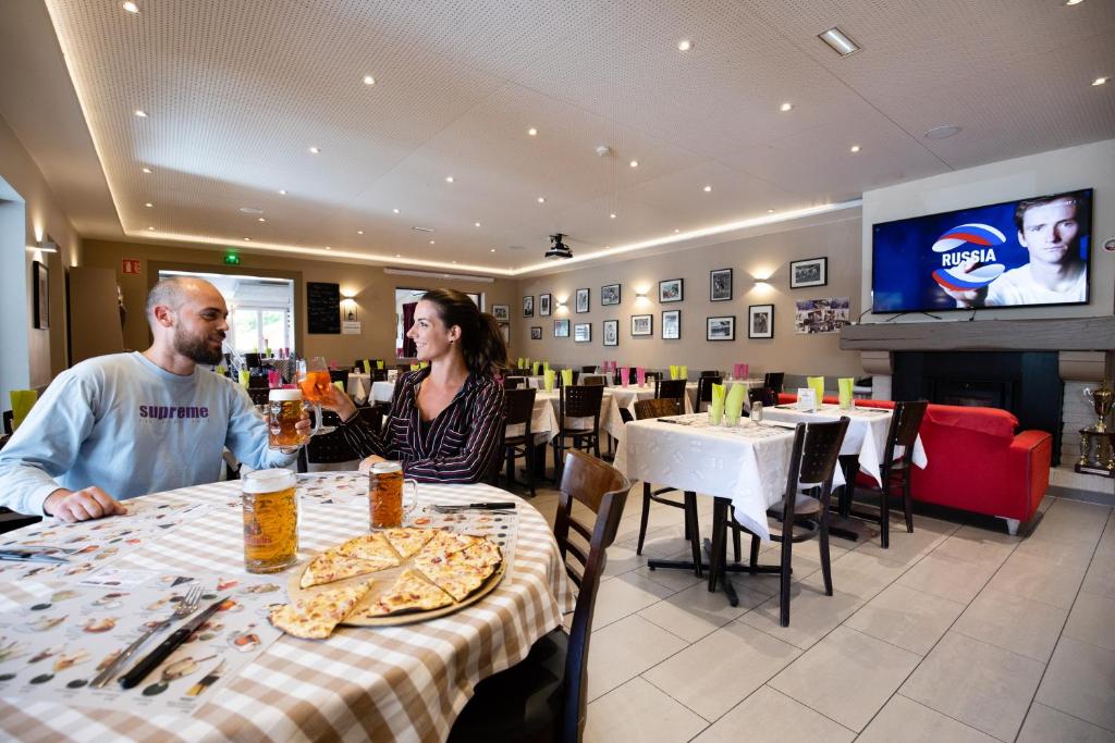 Hosté ubytování Hotel-Restaurant Espace Squash 3000