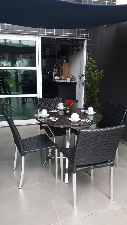 Patio nebo venkovní prostory v ubytování Hollyster Hotel