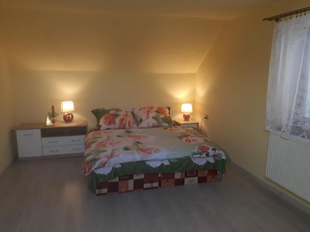 Postel nebo postele na pokoji v ubytování Apartmány Matilda