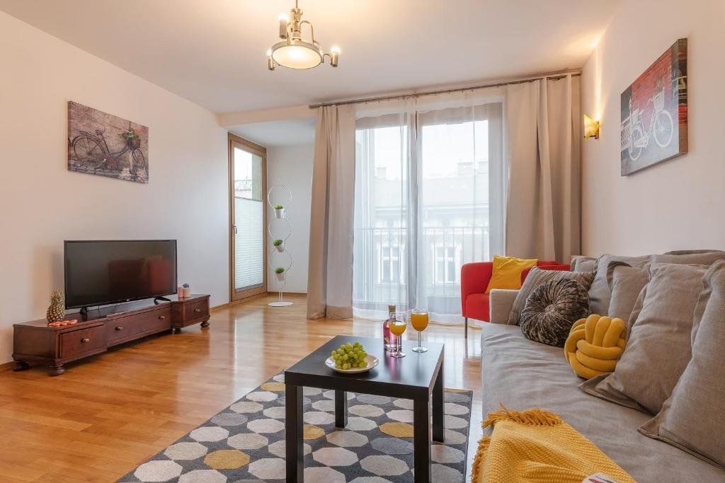 Centre Apartments-Old Town - Apartment With Balcony- Zwierzyniecka 24