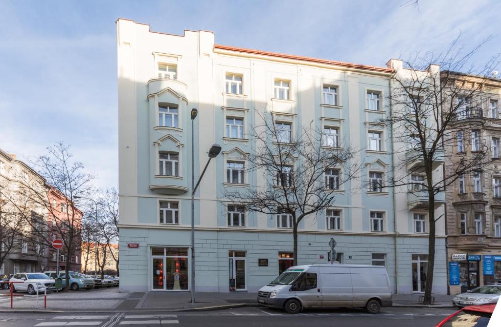 Lampi  Prague