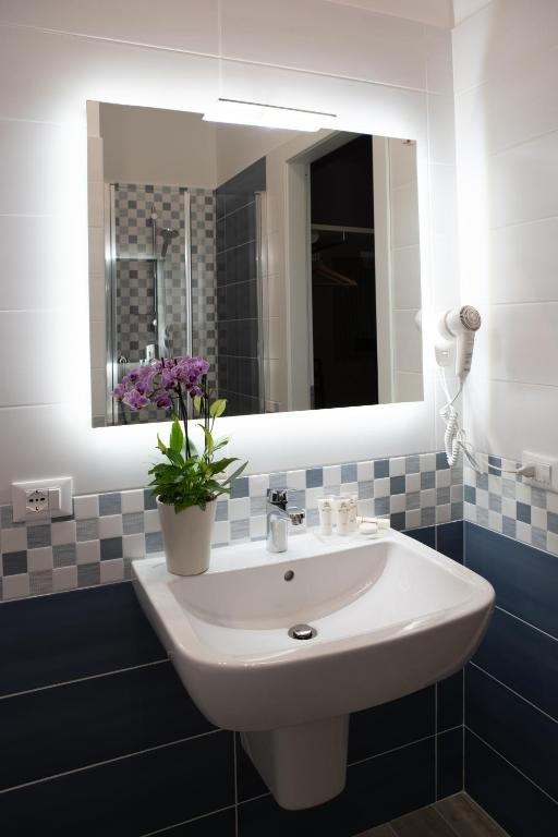 Porta Aragonese Luxury Rooms - 10