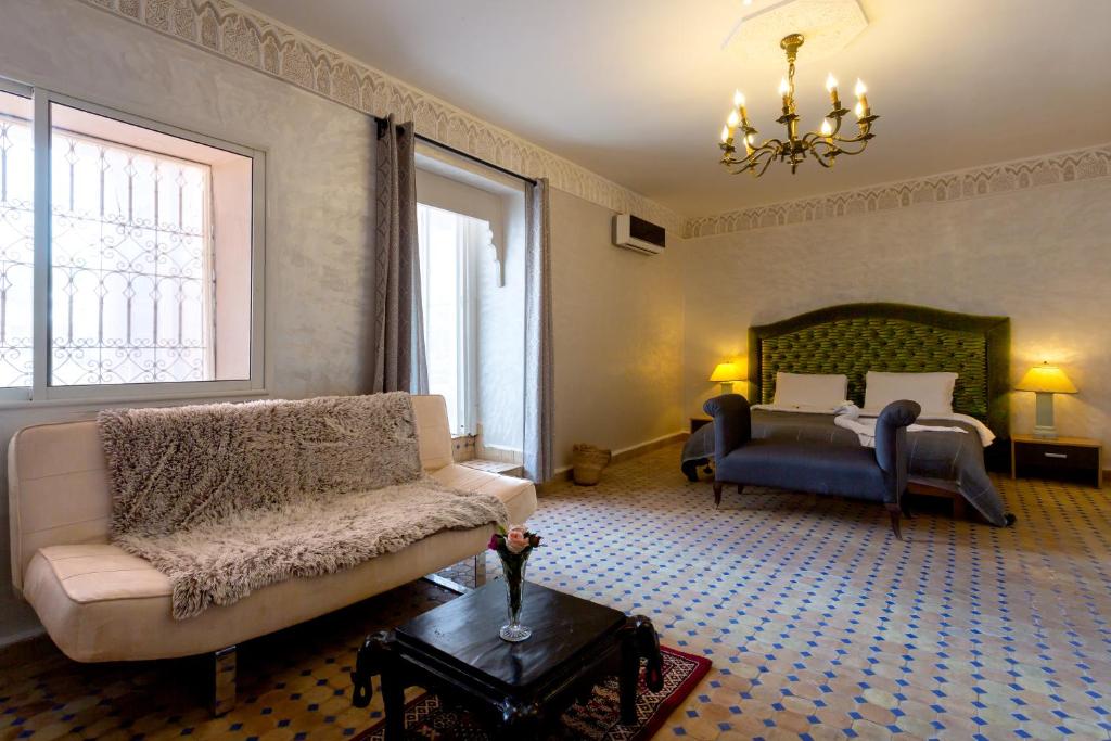 Posezení v ubytování Villa Ayche