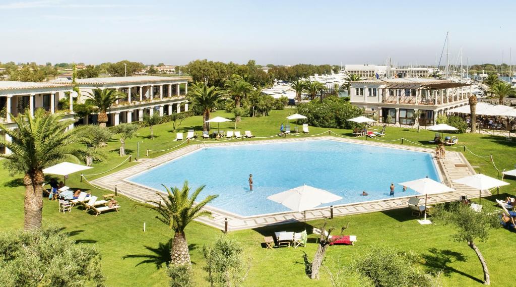 Bazén v ubytování Porto Romano - The Marina Resort nebo v jeho okolí