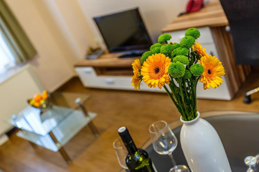 Frajona Apartments - 9