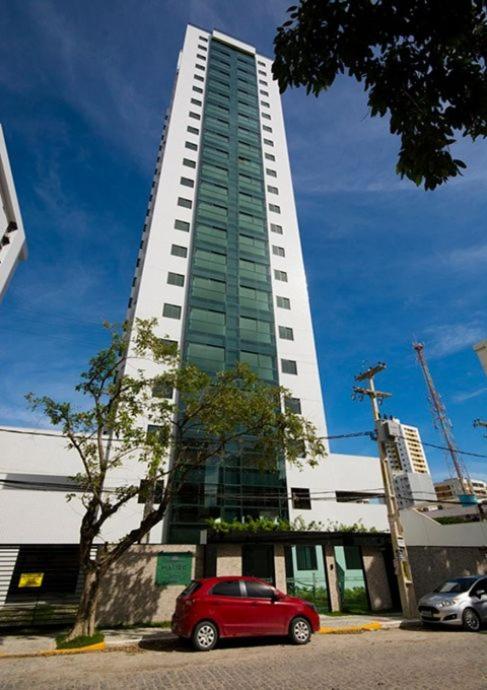  Apartamento mobiliado e confortável em candeias