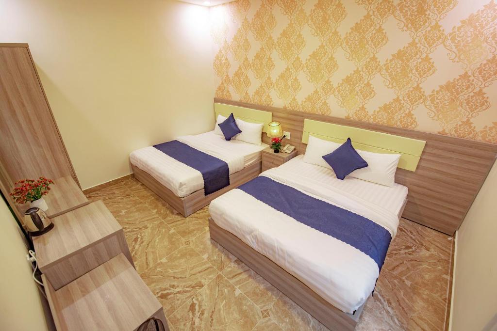Khanh Uyen 1 Hotel - Chambre Quadruple De Luxe