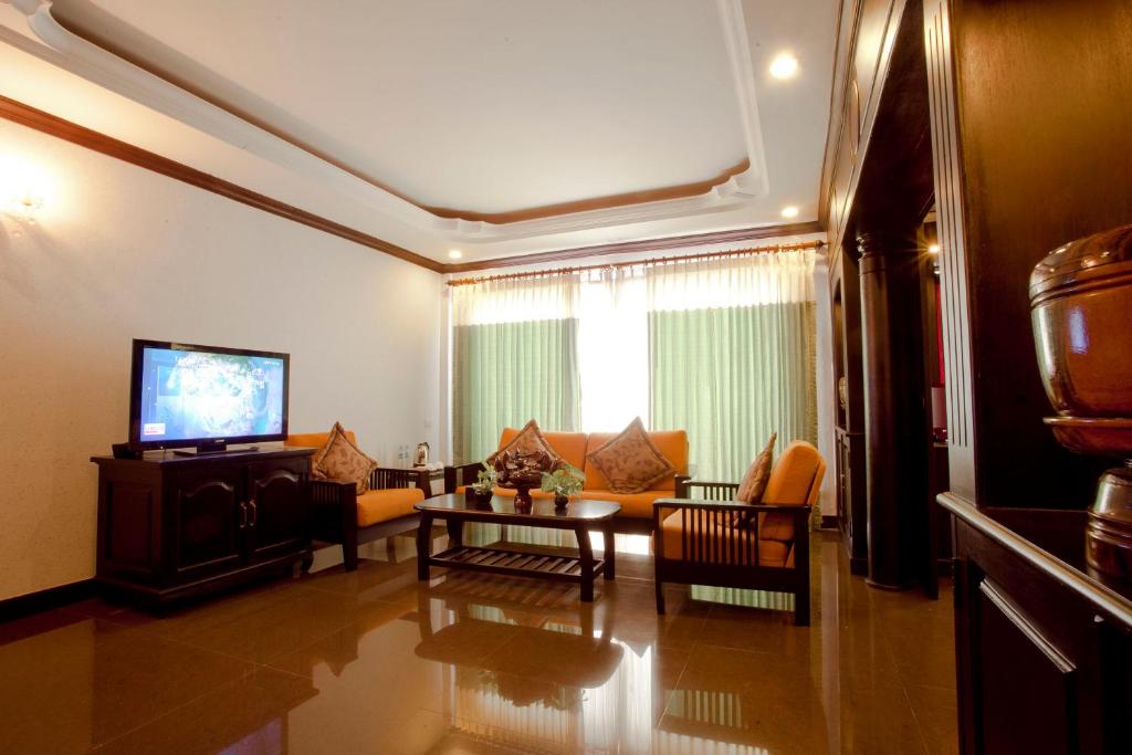 TV a/nebo společenská místnost v ubytování Lucky Angkor Hotel & Spa