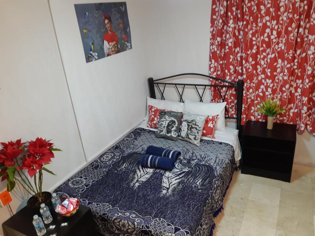 Postel nebo postele na pokoji v ubytování Alameda House