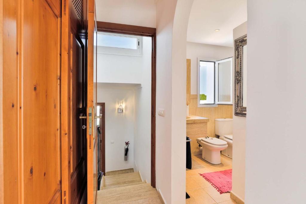 Koupelna v ubytování Villa LUMI-Oleanda 8 Pers am Yachthafen Cala d' Or