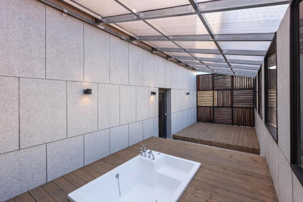 Koupelna v ubytování Beomil Brown Dot Hotel
