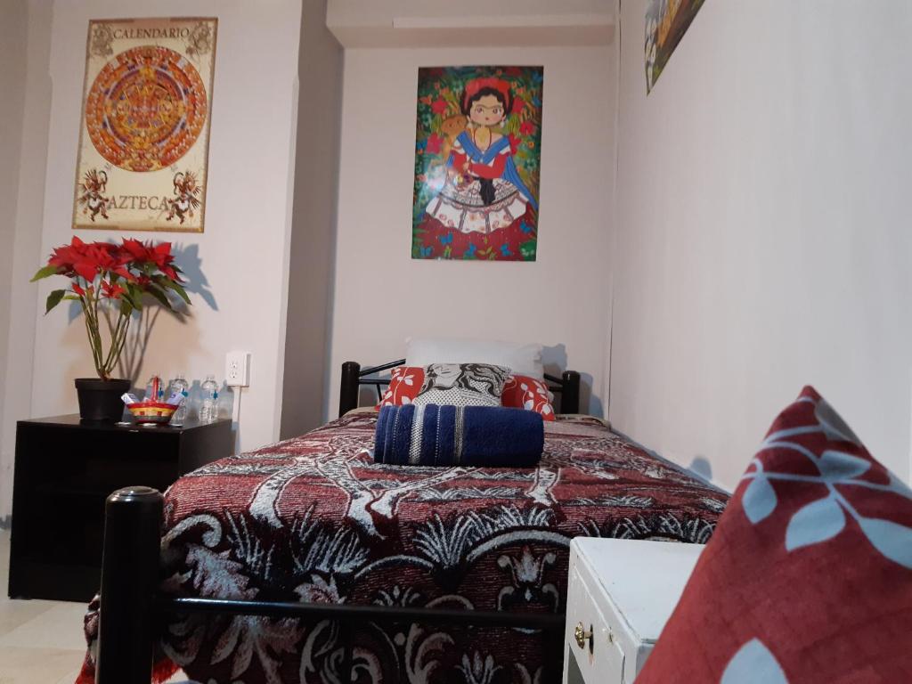 Postel nebo postele na pokoji v ubytování Alameda House