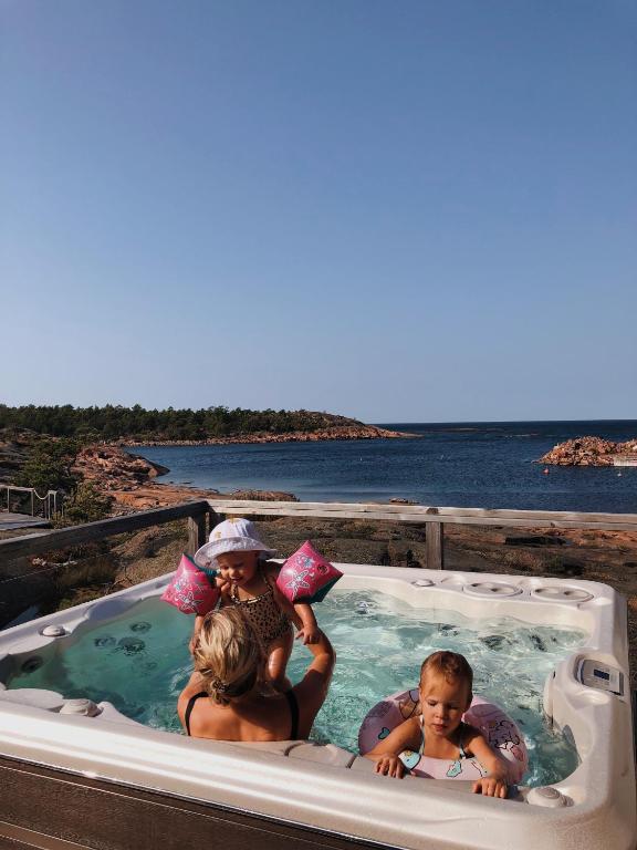 Klipphus 3 Guerilla Hotel - Geta, Åland - Villa Mit Meerblick