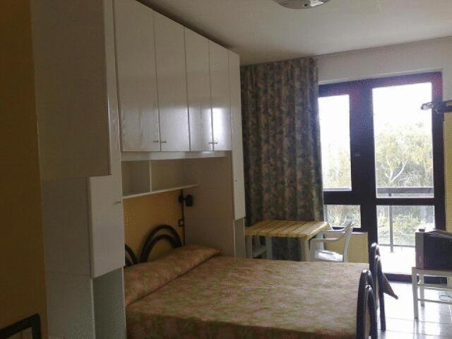 Kuchyň nebo kuchyňský kout v ubytování Residence Nettuno