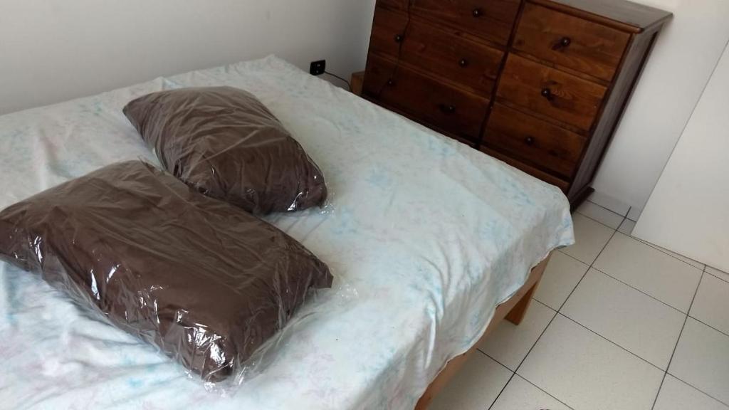  Apto em Condomínio com piscina