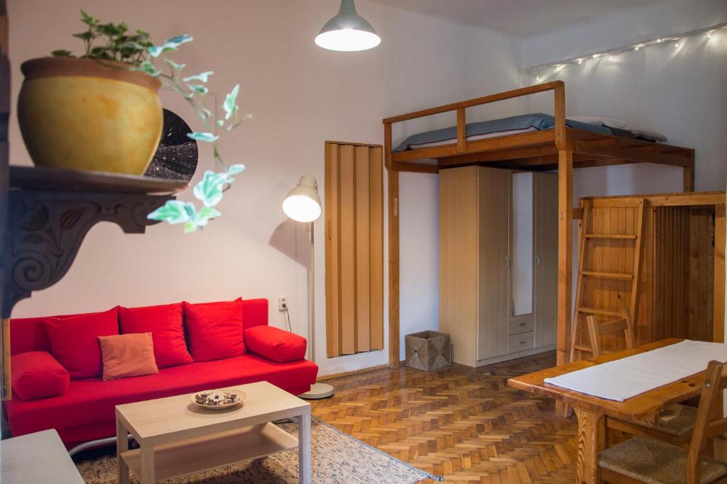 Pine Tree Studio in Historical City Centre 7621 Pécs, 12 Majorossy Imre utca kép - 1