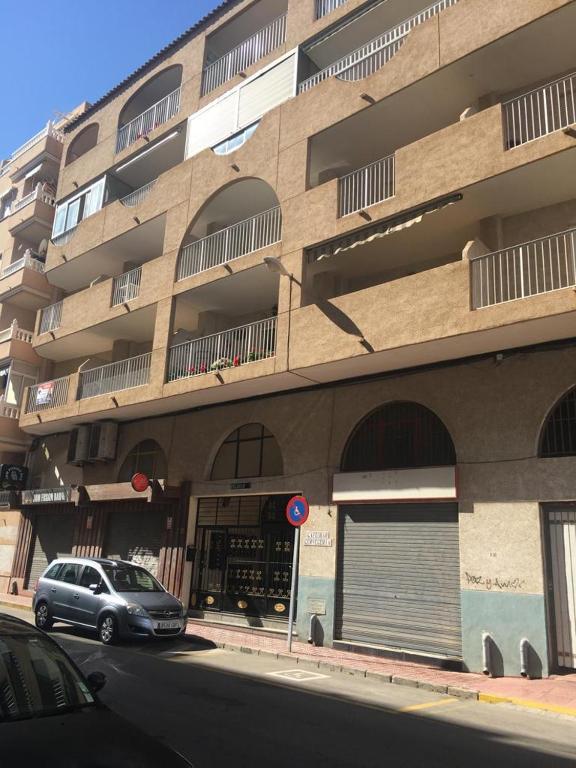 Budova, v ktorej sa apartmán nachádza