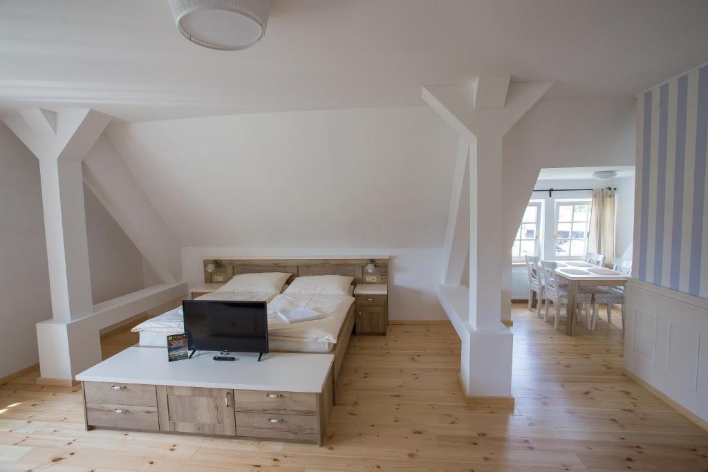 Penzion statek Bernard - Two-Bedroom Apartment