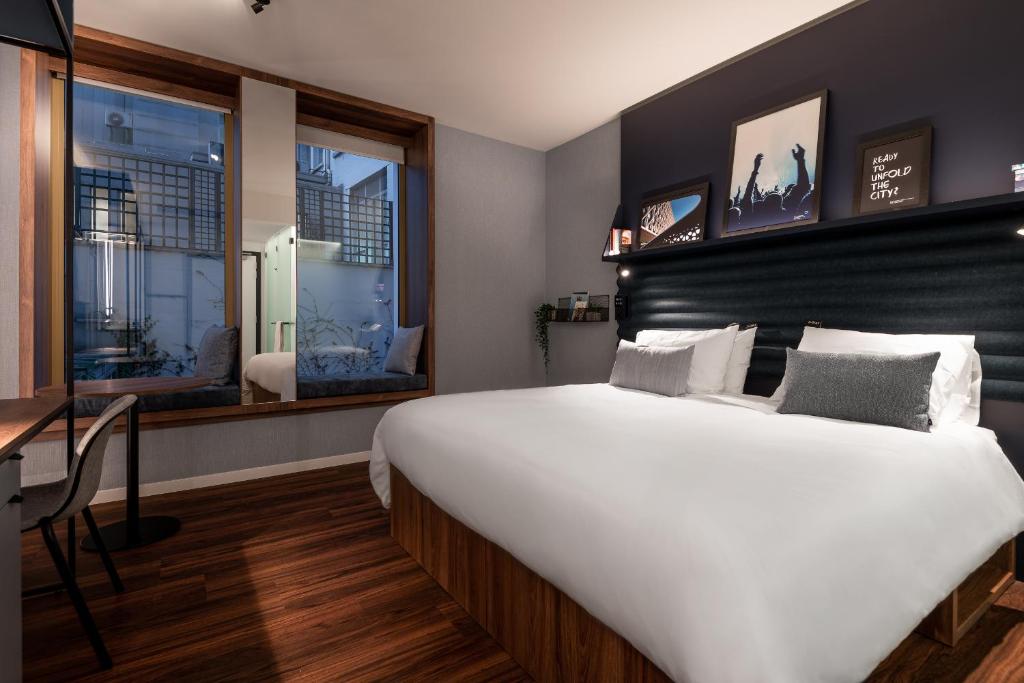Postel nebo postele na pokoji v ubytování A-STAY Antwerp