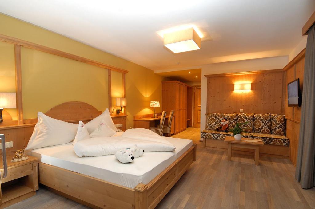 Posteľ alebo postele v izbe v ubytovaní Hotel Rosslaufhof