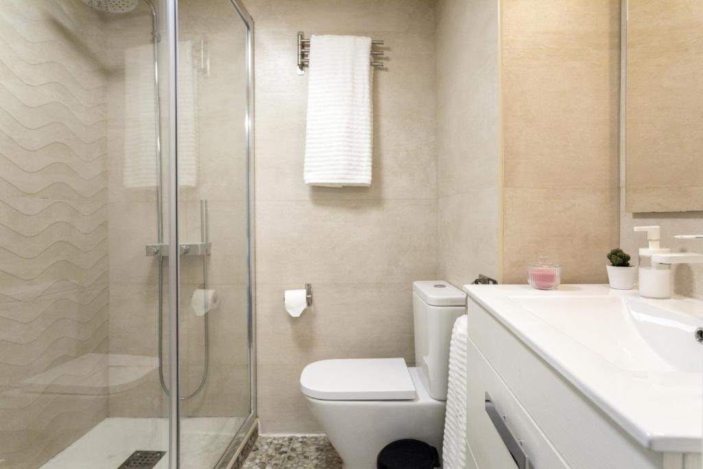 Kúpeľňa v ubytovaní Rentcostadelsol Malagueta Miramar