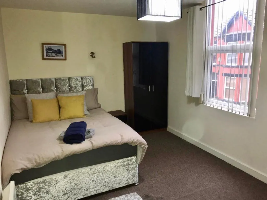 Double Bedroom in Superb House in Great Location *1, Bayberry (NY), United Kingdom