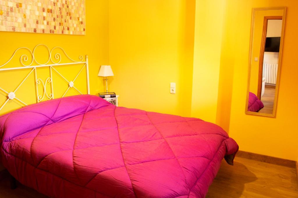 Posteľ alebo postele v izbe v ubytovaní Puerta Bubión Apartamentos