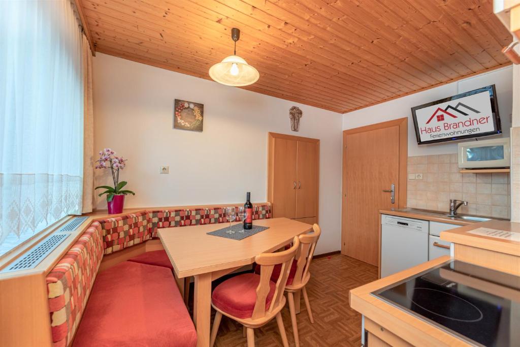 Kuchyň nebo kuchyňský kout v ubytování Haus Brandner