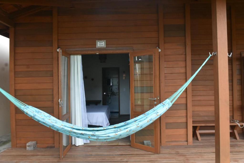 TROPICAL HOUSE ATINS