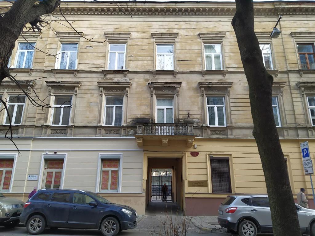Budova, kde se aparthotel nachází