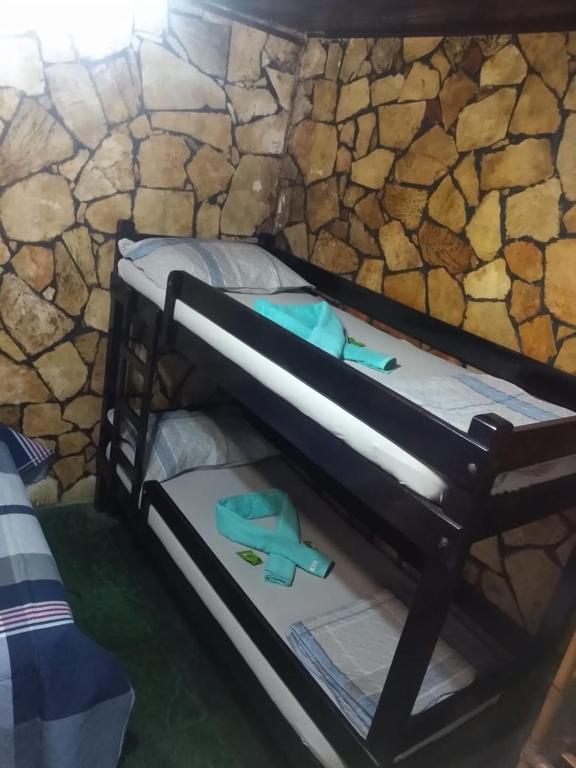  Suite compartilhada com piscina
