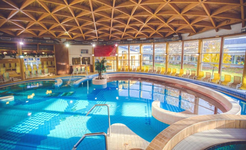 Bazén v ubytování Réka Apartman nebo v jeho okolí