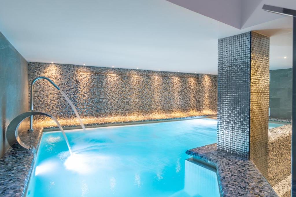 Bazén v ubytovaní Spa del Palacete alebo v jeho blízkosti