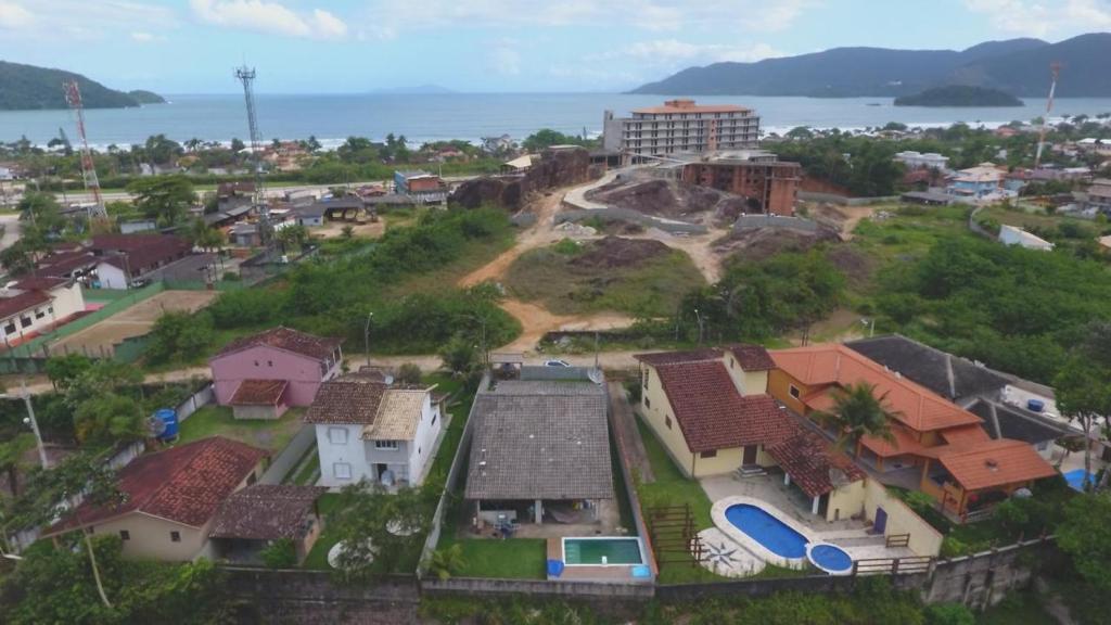  Casa em Ubatuba com piscina - Praia da Lagoinha