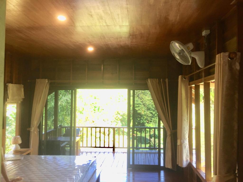 Sabai House Bungalow - 15