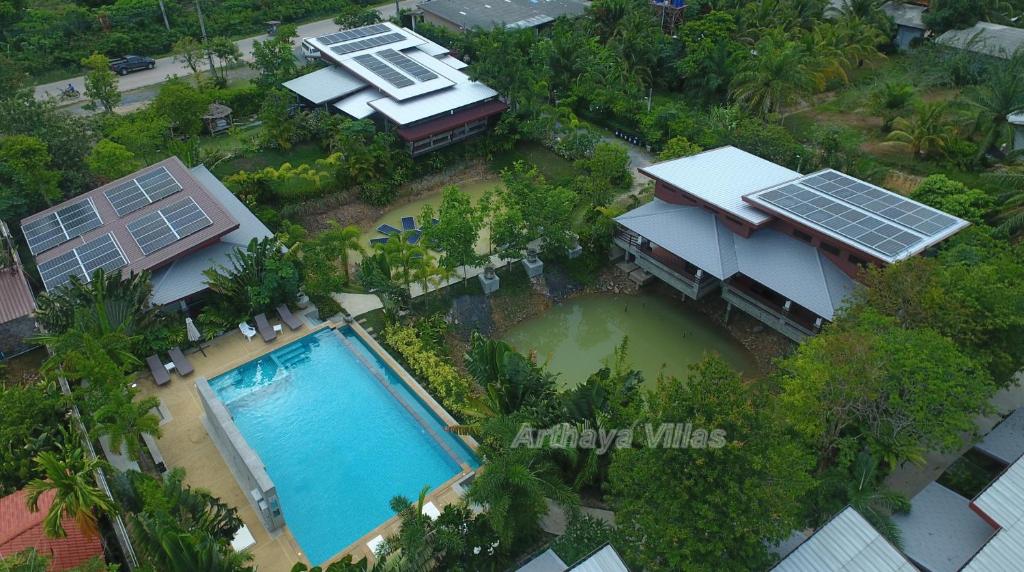 Bazén v ubytování Arthaya Villas - SHA Extra Plus nebo v jeho okolí