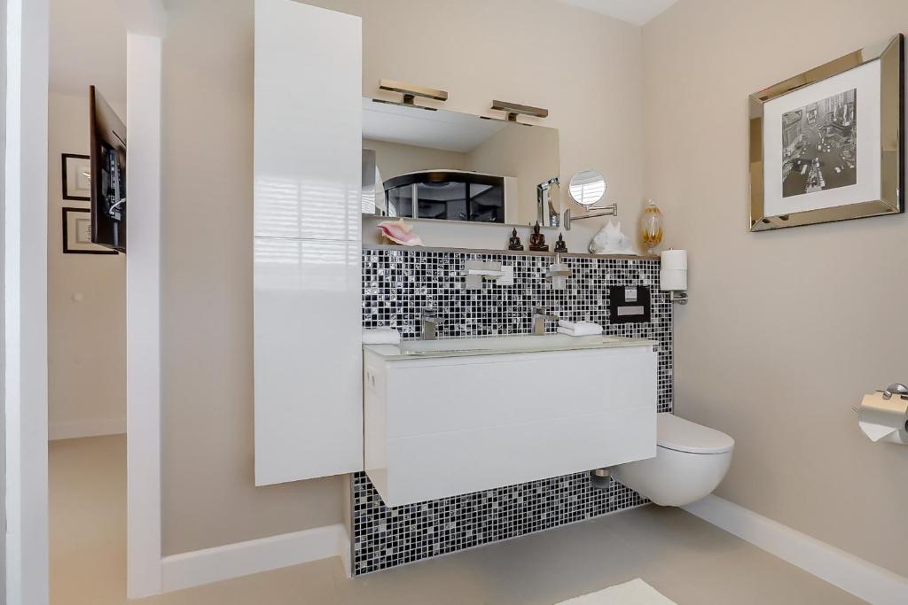 B&B Modern Times - Deluxe Double Room With Shower