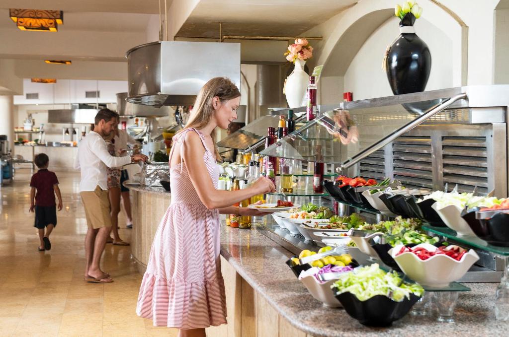 Three Corners Fayrouz Plaza Beach Resort - 1