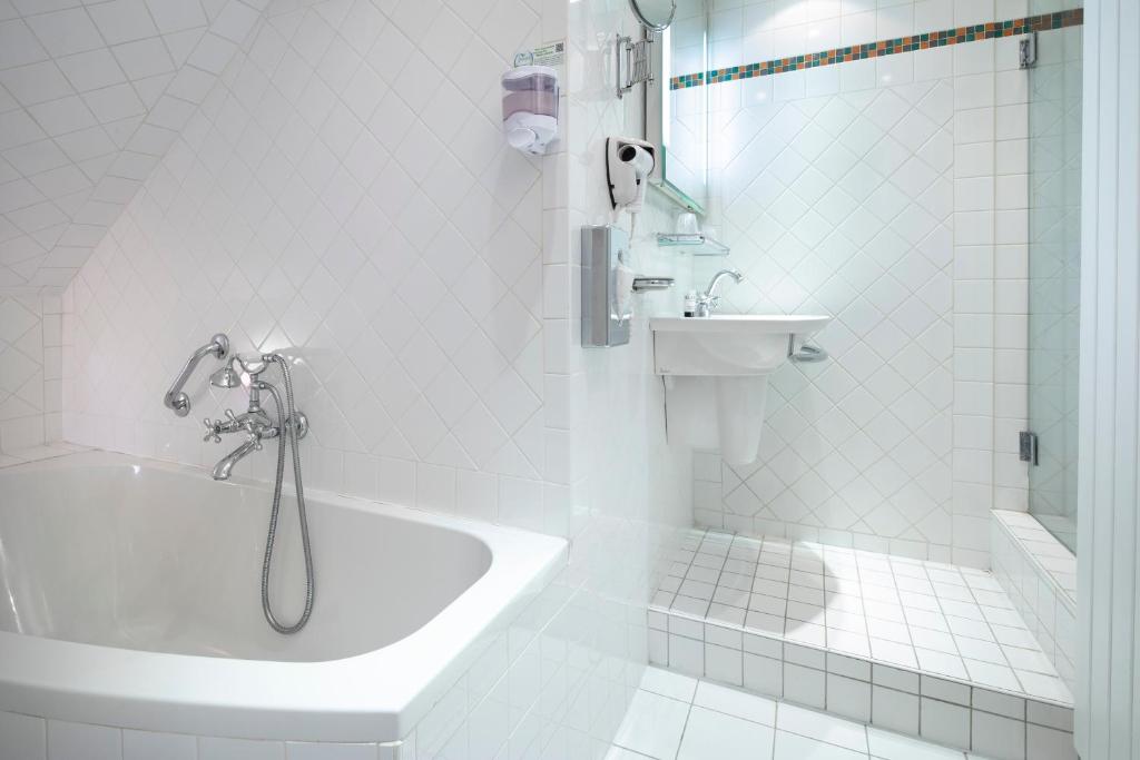 Elysées Hôtel - Resim 25