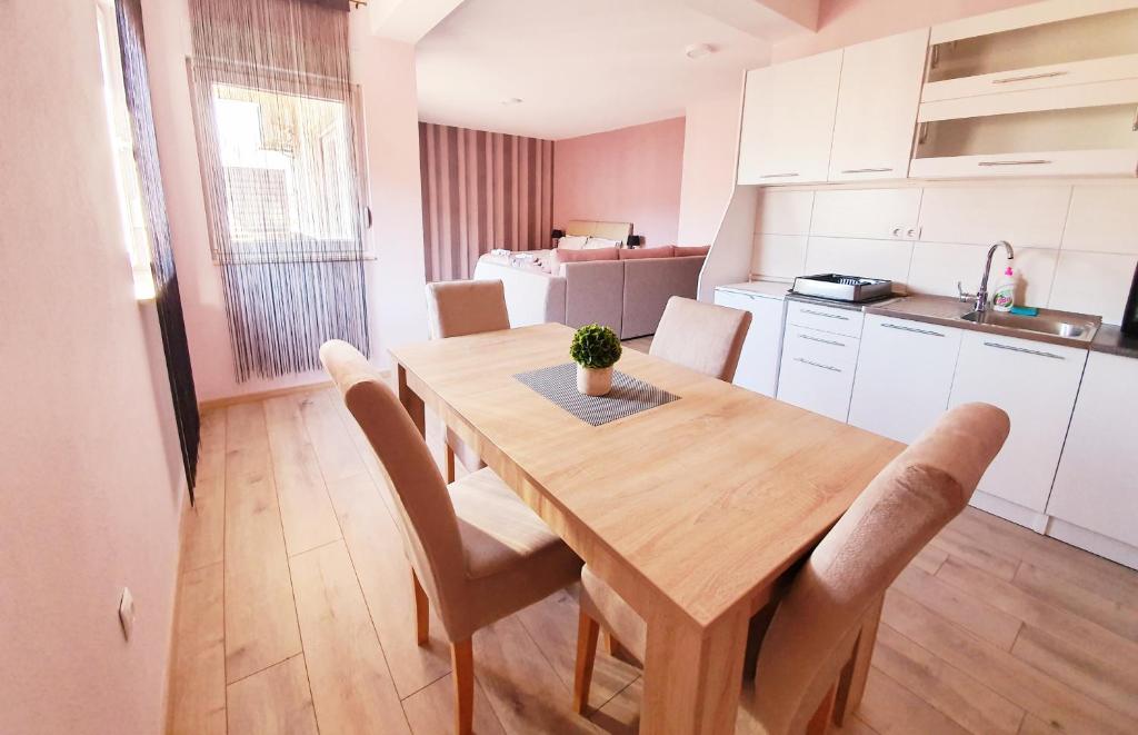 Residence Riverside by INNTOWN - Deluxe Apartment