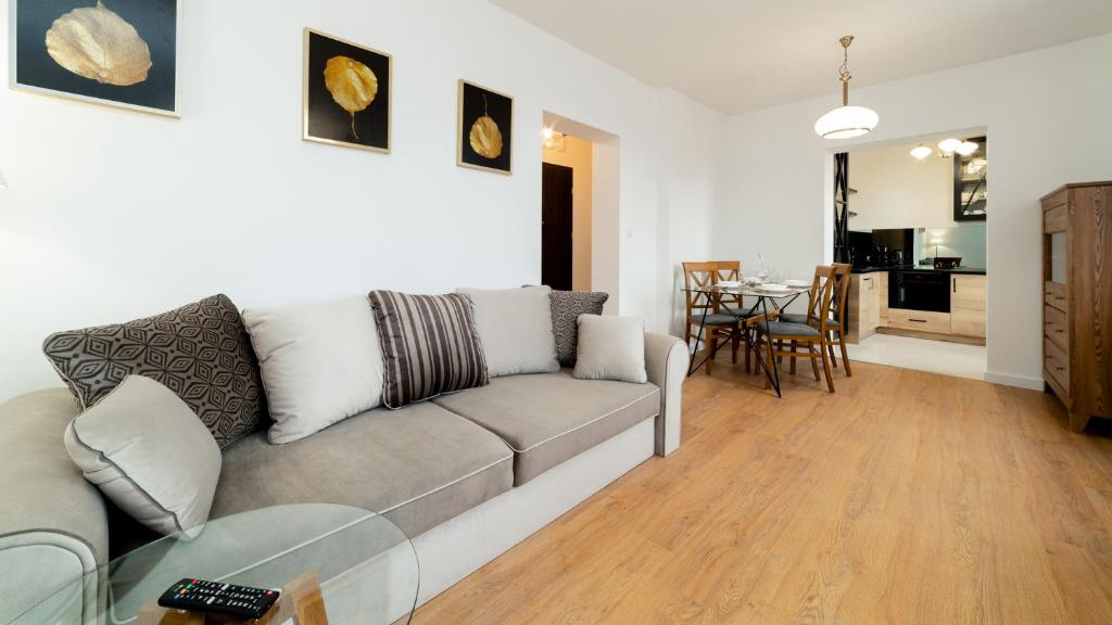 Posedenie v ubytovaní Apartamenty EverySky - Górna 8