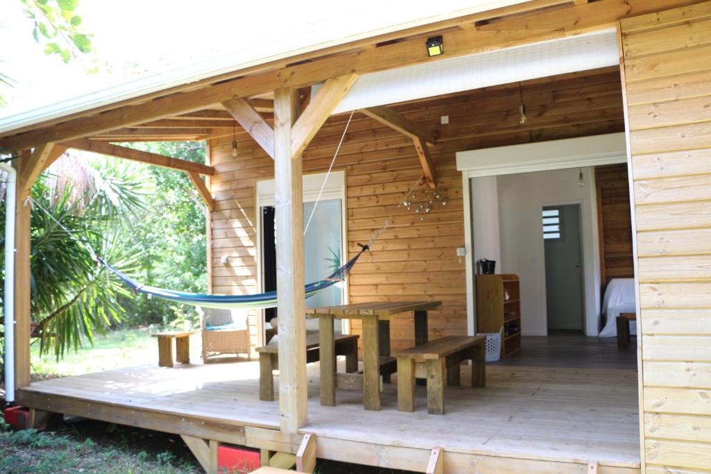 Patio nebo venkovní prostory v ubytování Les Z’Alizés