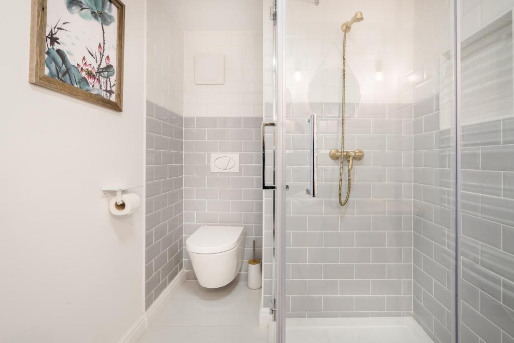 ROOMLI Boho Chic Apartments - Studio Apartment